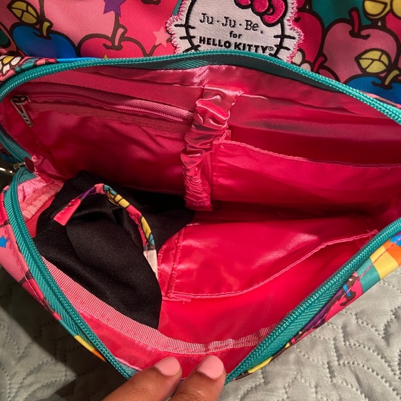 JuJuBe Hello Kitty Lucky Stars BFF - Picture 12 of 16